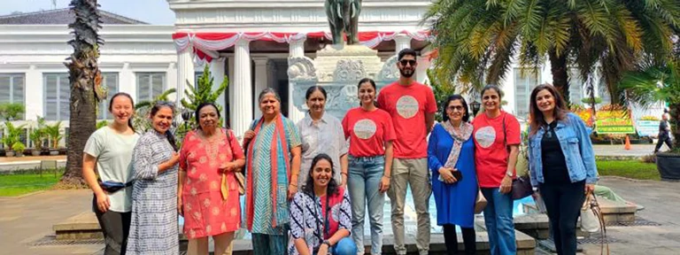 Indoindians Guided Tour of Indonesian National Museum in English